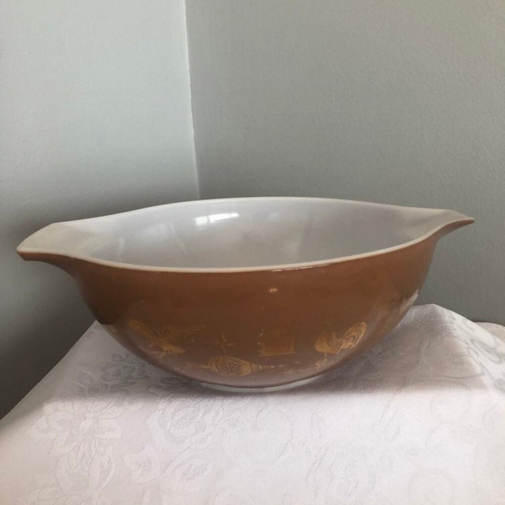 Vintage pyrex Early Americana Cinderella